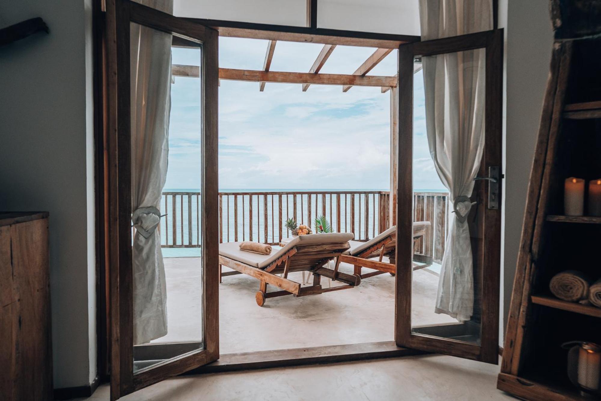 Pili Pili Tropical Beach 江比阿 外观 照片